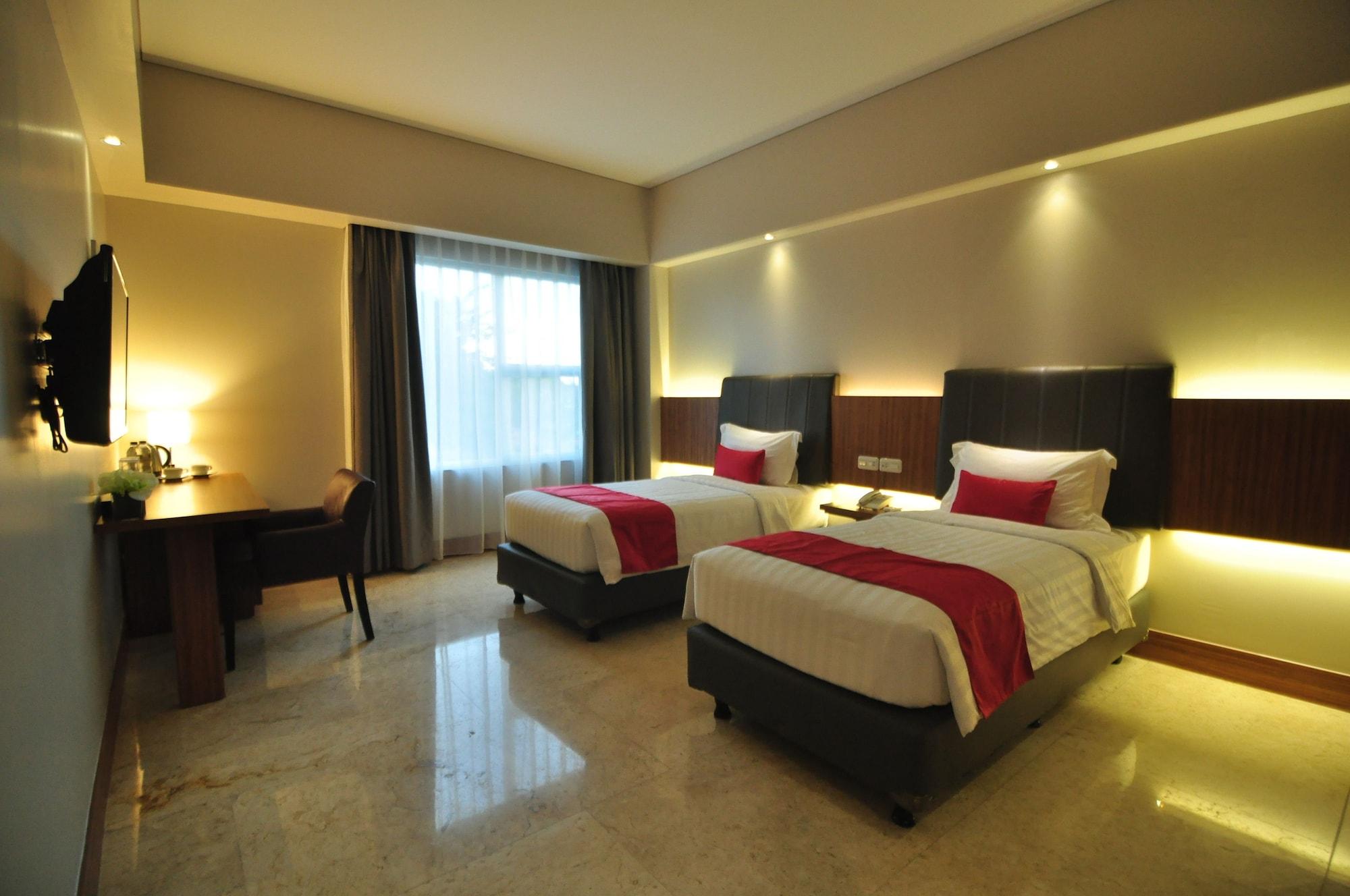 Demelia Hotel Макасар Екстериор снимка