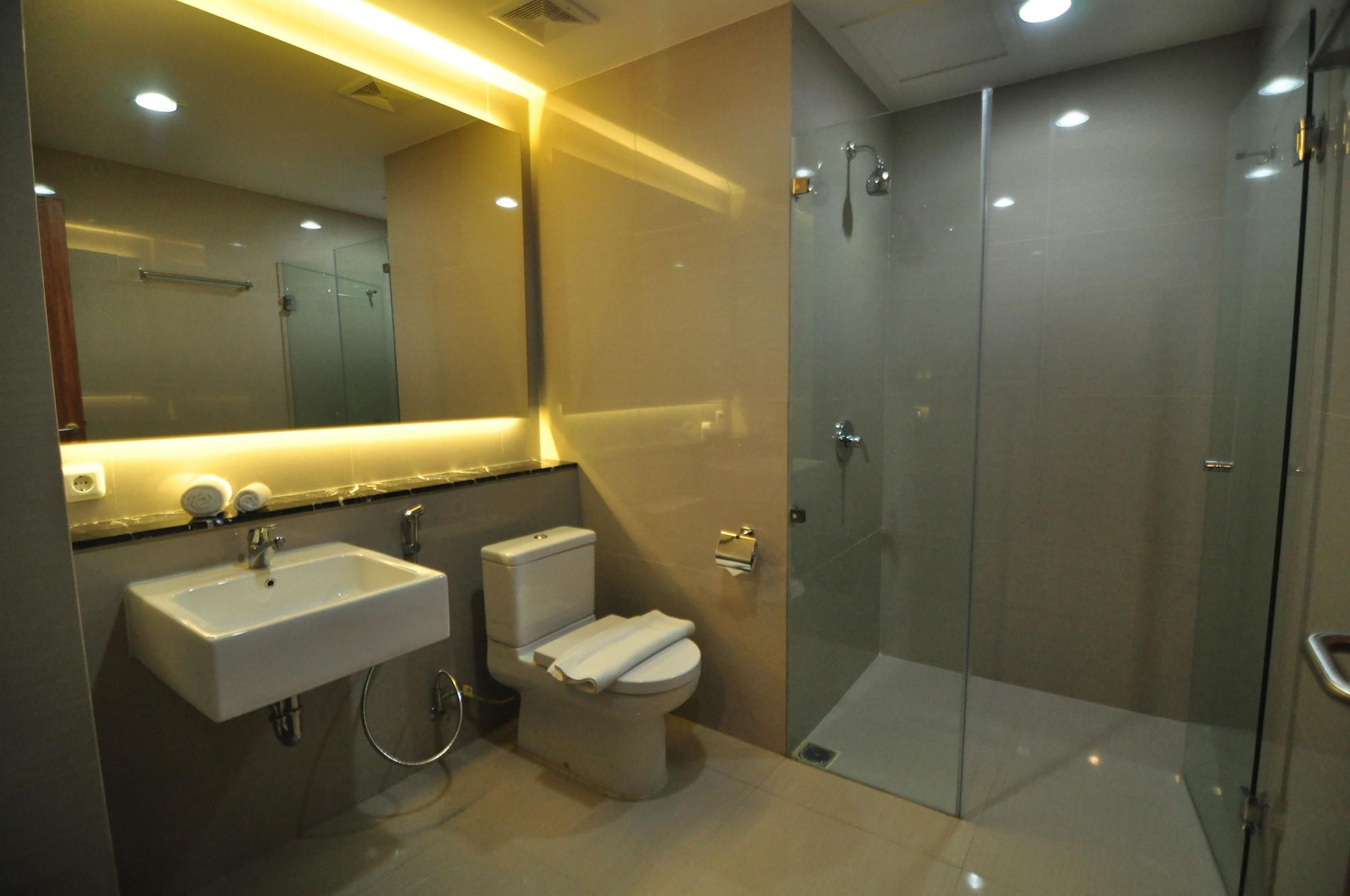Demelia Hotel Макасар Екстериор снимка