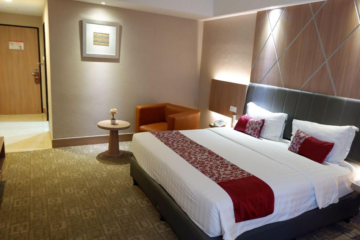 Demelia Hotel Макасар Екстериор снимка