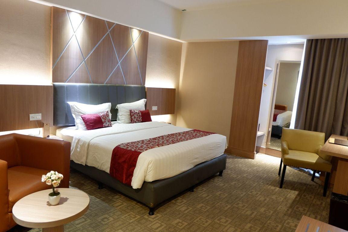 Demelia Hotel Макасар Екстериор снимка